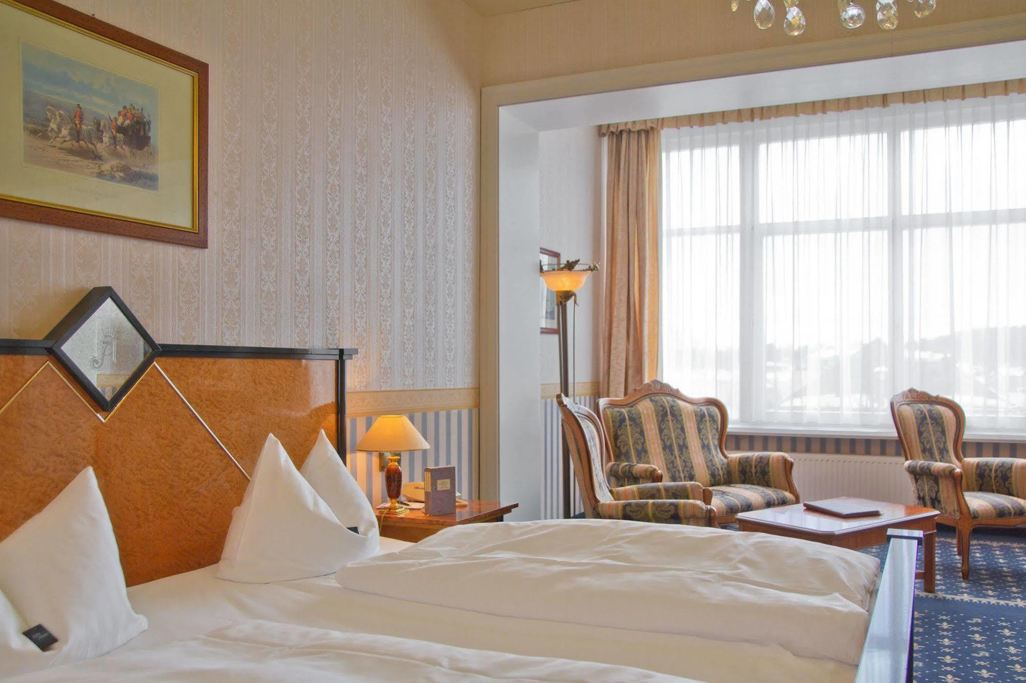 Seetelhotel Strandhotel Atlantic Heringsdorf  Eksteriør billede