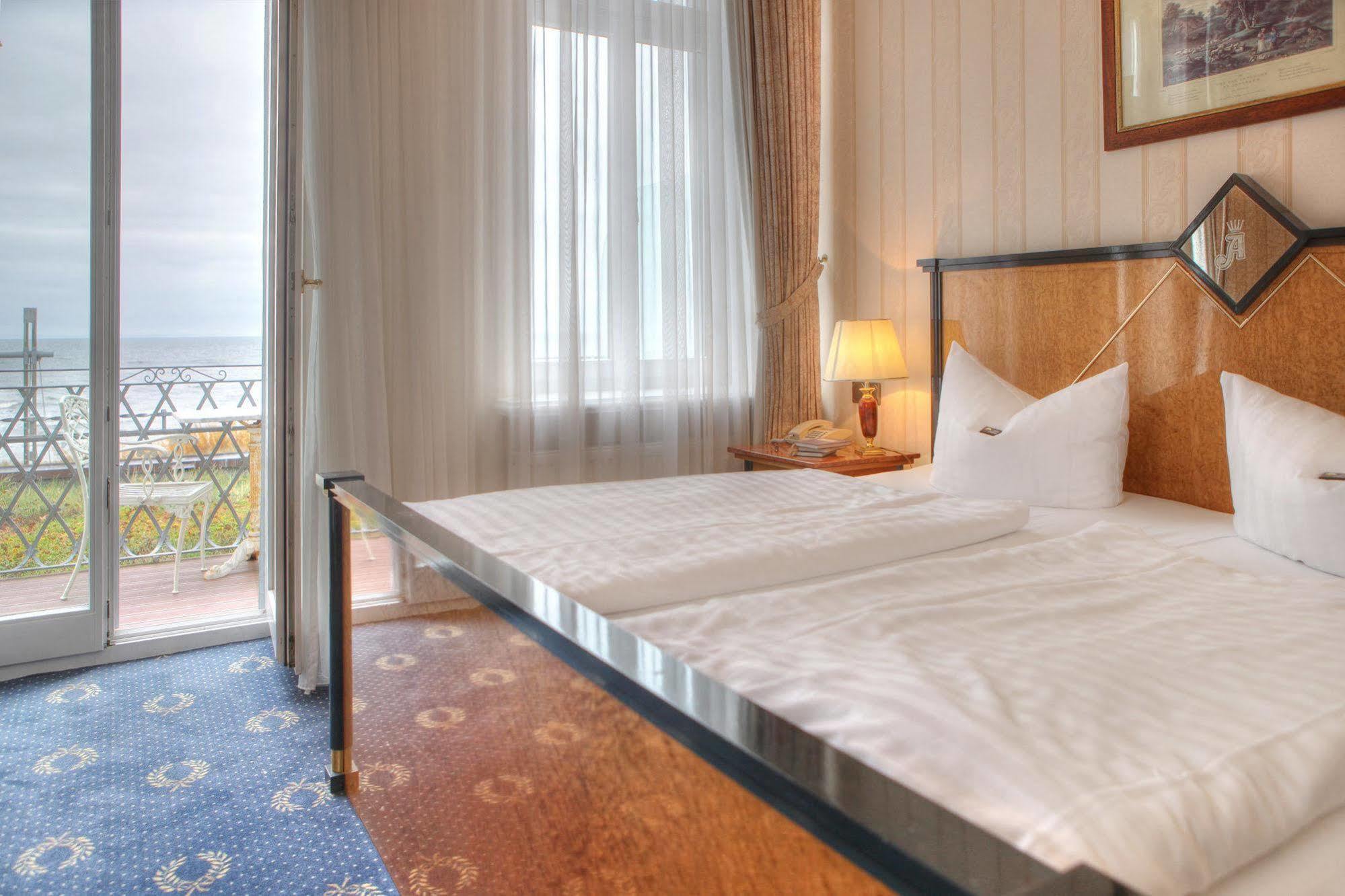 Seetelhotel Strandhotel Atlantic Heringsdorf  Eksteriør billede
