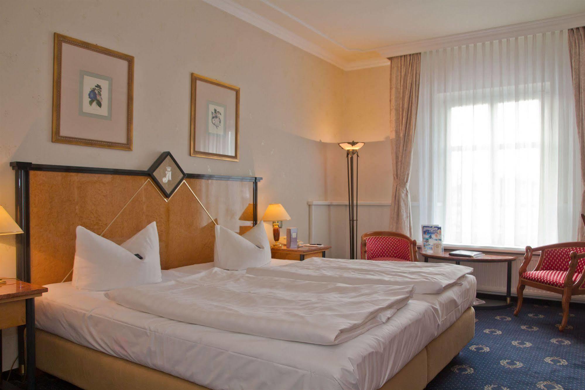 Seetelhotel Strandhotel Atlantic Heringsdorf  Eksteriør billede