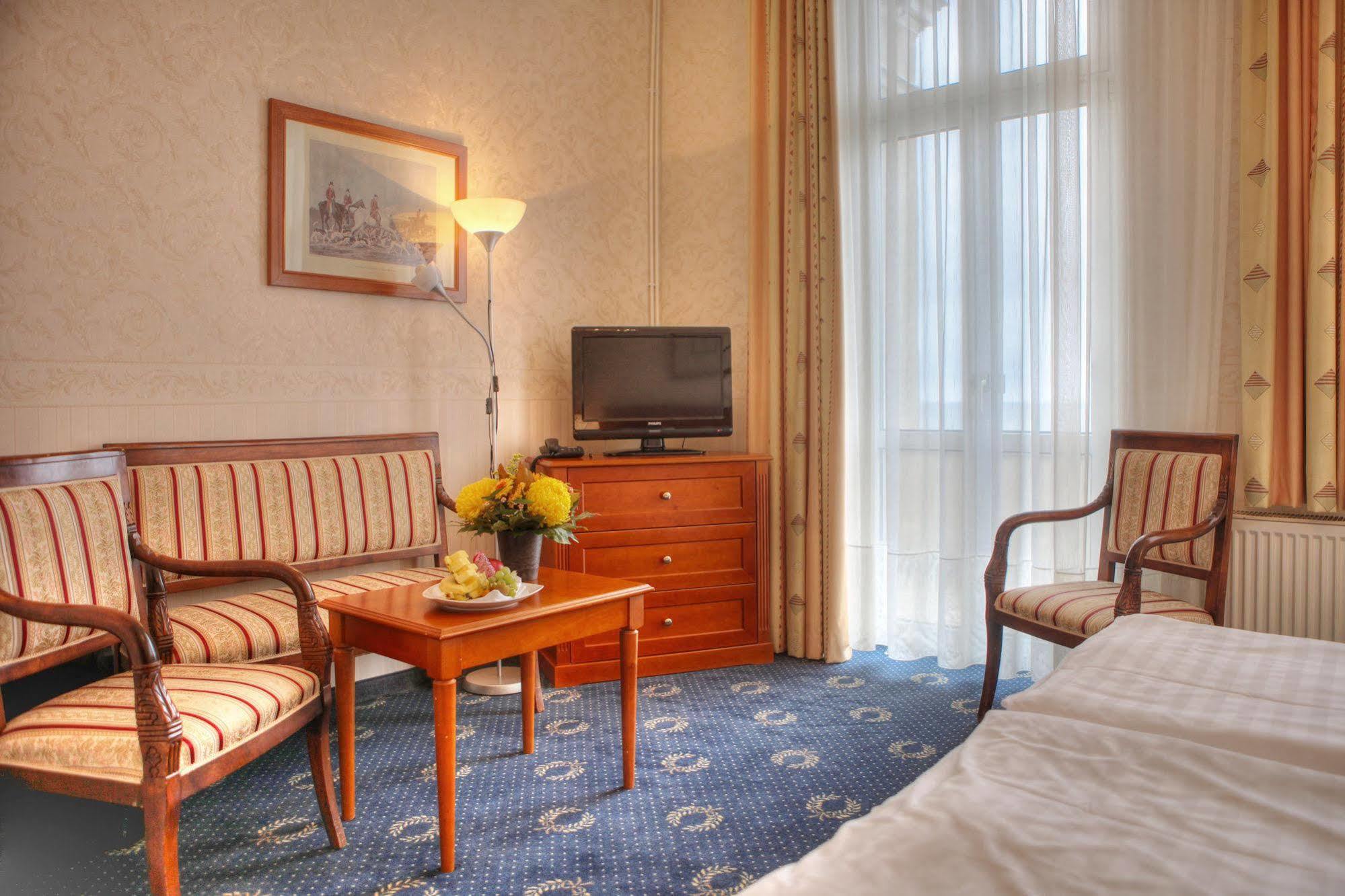 Seetelhotel Strandhotel Atlantic Heringsdorf  Eksteriør billede